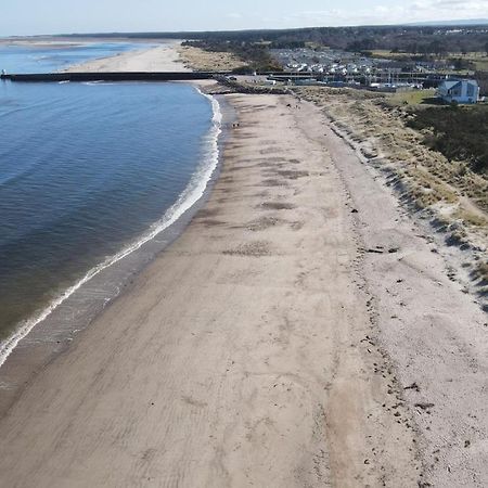 Colin Young Place Nairn Exterior photo